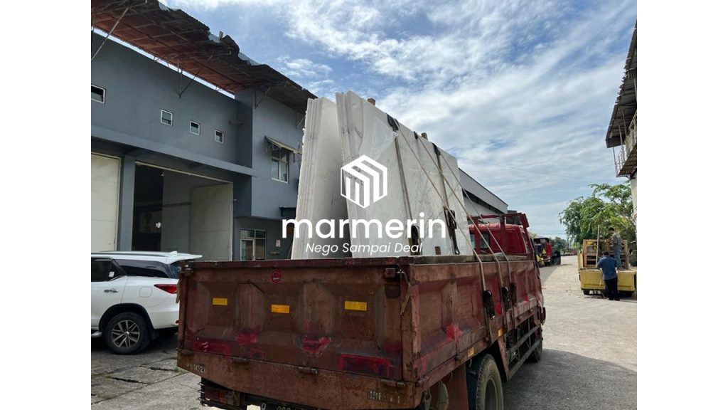 Jasa Pasang Lantai Granit